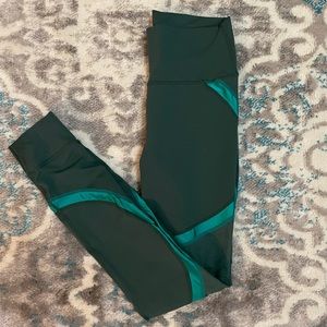 Fabletics Powerhold high waisted 7/8 leggings